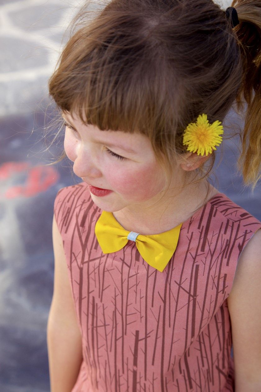 Bow Collar by Marte of Compagnie M